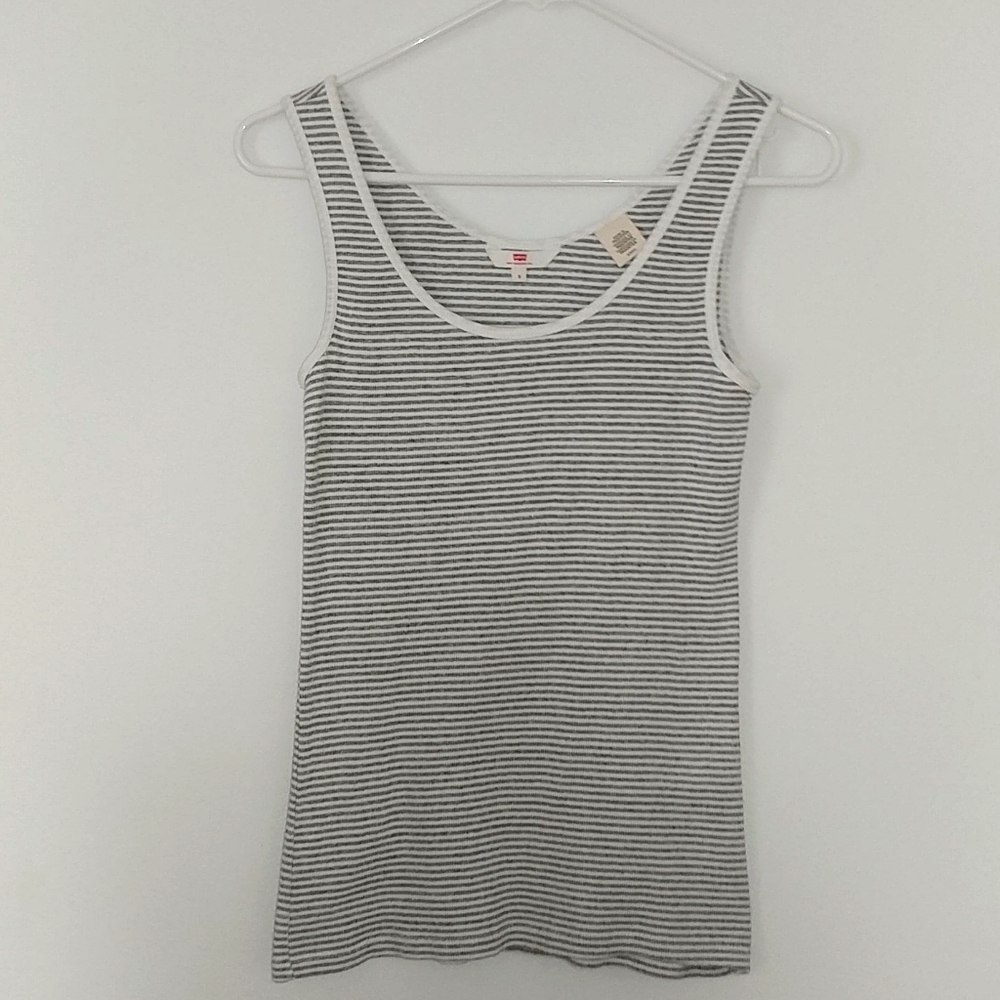 🔥Levi's Tank